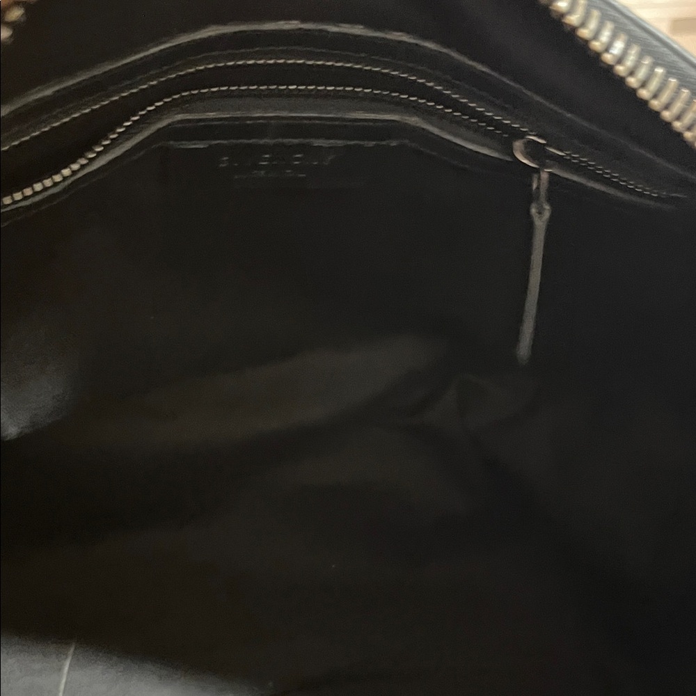 Givenchy Antigona Black Leather Satchel - large - Picture 13 of 13